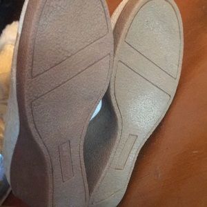 Women’s ivory white boots